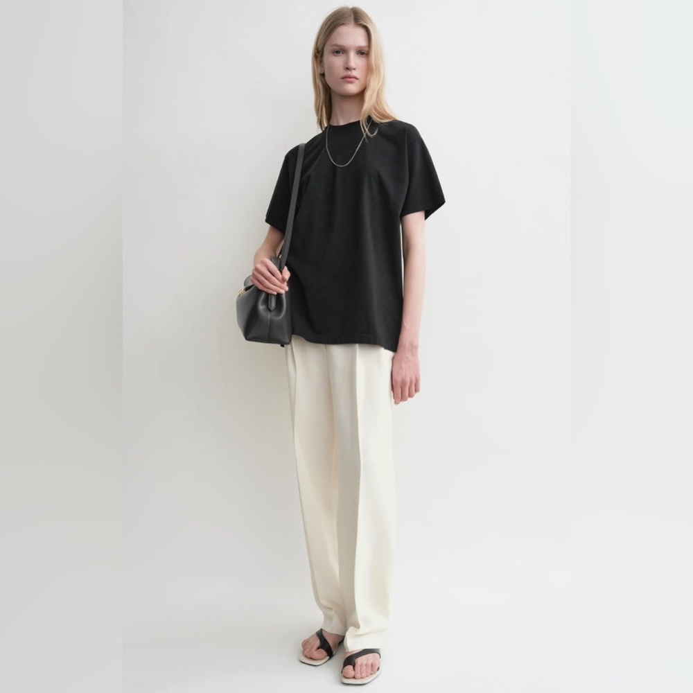 Toteme Cotton Organic Straight Cotton Tee in Black Size XXS